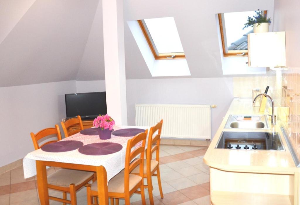Apartamenty Dom Na Wzgorzu Gardenia Строне-Шльонське Екстер'єр фото