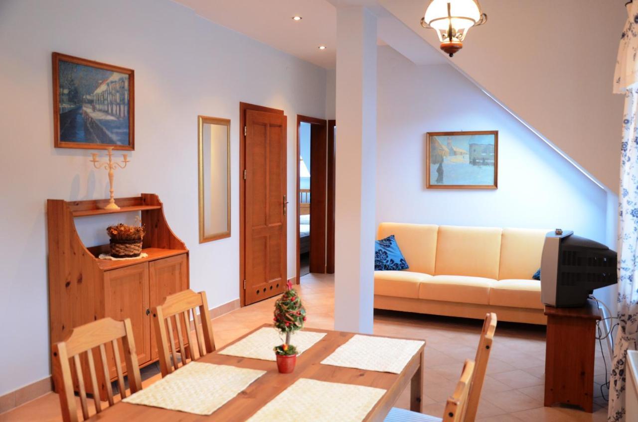 Apartamenty Dom Na Wzgorzu Gardenia Строне-Шльонське Екстер'єр фото